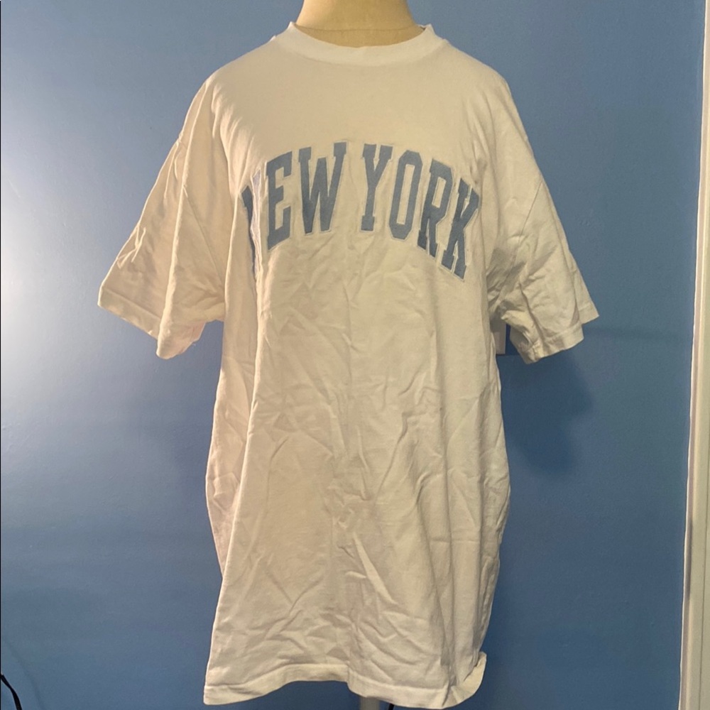 Brandy Melville White and Blue Short Sleeve Tee